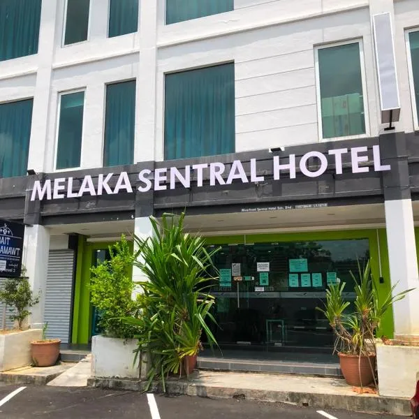 Melaka Sentral Hotel Riverfront, hotel em Malaca