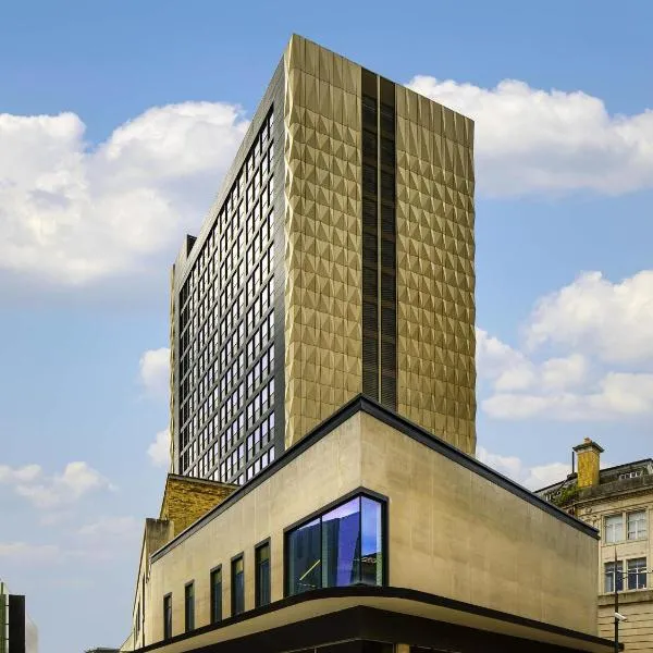 Mercure Newport, готель у місті Ньюпорт