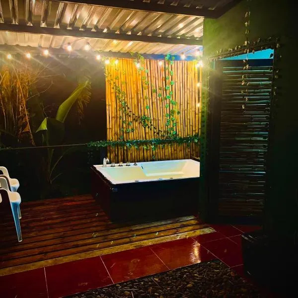 Cabaña el guadual, hotel in La Vega