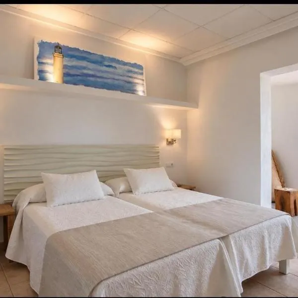 Hotel Bahía, hotel en La Savina