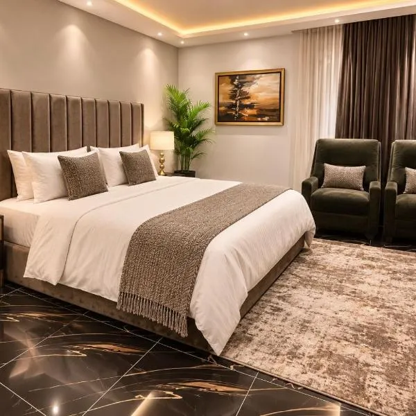 Highline Stays Goldcrest Mall and Residency DHA – hotel w mieście Lahaur