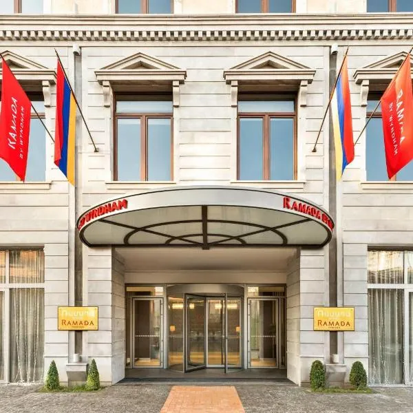 Ramada Hotel & Suites by Wyndham Yerevan, hotel v Jerevanu