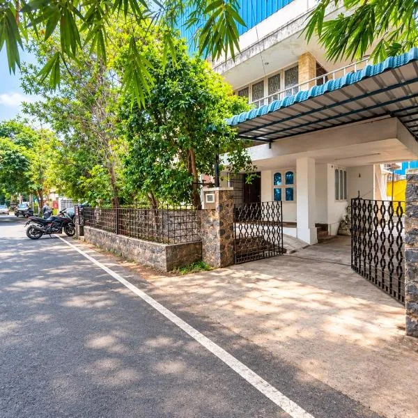 Social Backpacker Hostel – hotel w mieście Ćennaj