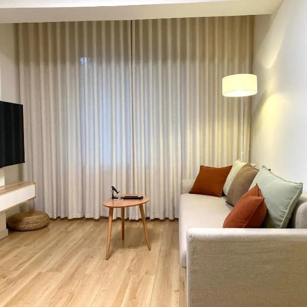 Newly Renovated Japandi 1BR Near Shangri-La، فندق في أولان باتور