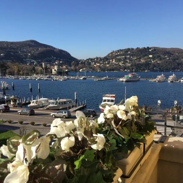 Piazza Cavour - Luxury Lake View Apartment，位于科莫的酒店