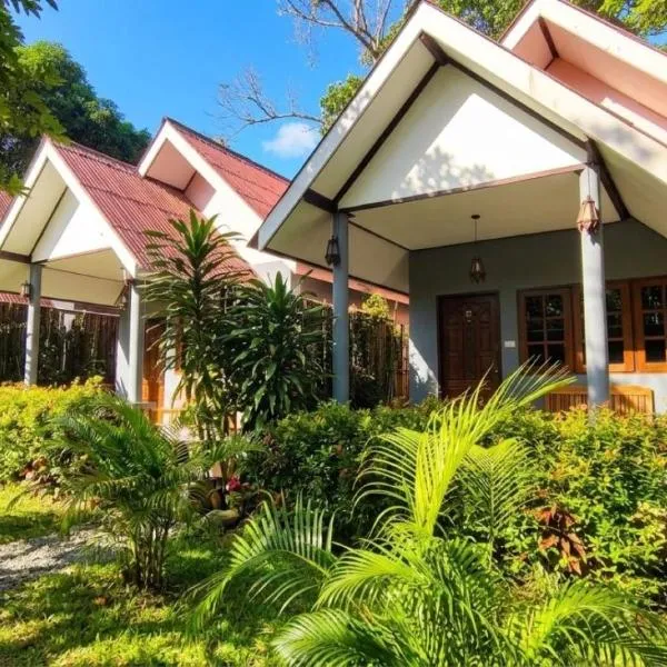 THARA PHLU BUNGALOWS Koh Chang, hotel en Koh Chang