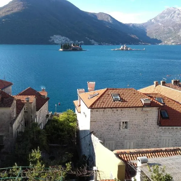 Guest House Dragutinovic โรงแรมในเปราสต์