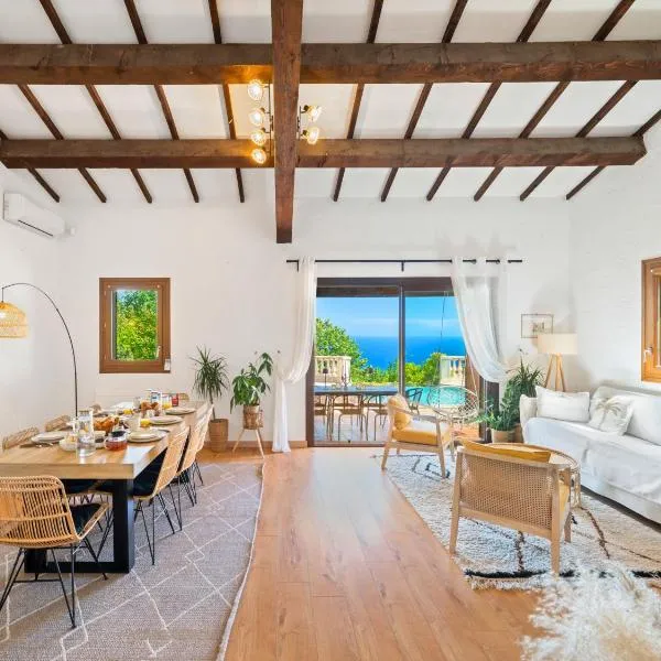 VILLA HORIZON - Panoramic Villa Overlooking Monaco with Sea Views & Pool - Free parking – hotel w mieście Fontvieille