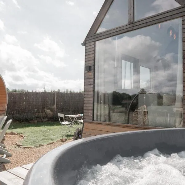 Tiny house avec spa privé et vue panoramique, Hotel in Profondeville