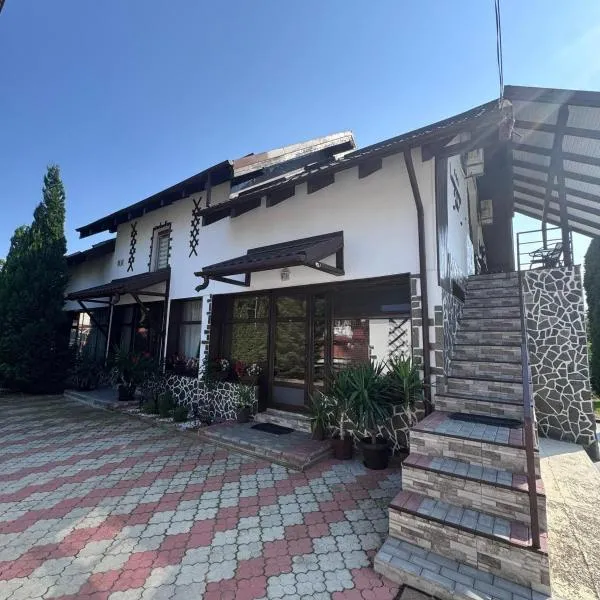 Pensiunea Longocampo, hotel di Câmpulung