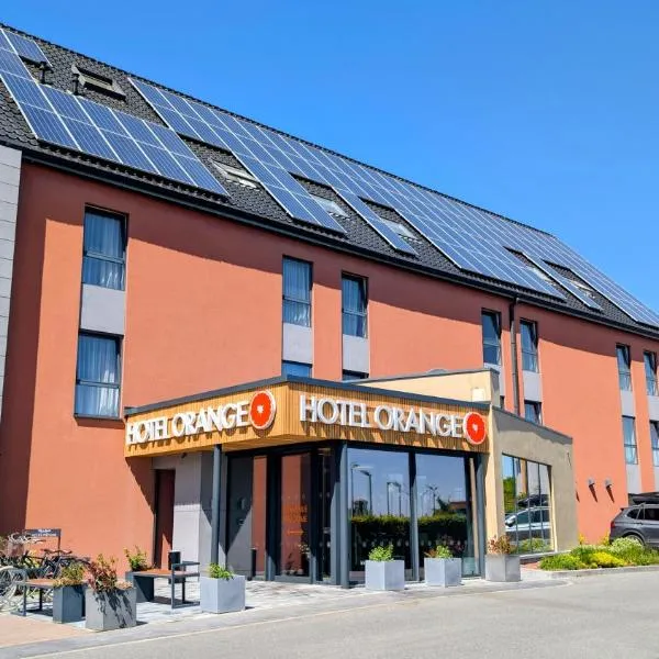 Orange Hotel La Louvière, hotel v mestu La Louvière