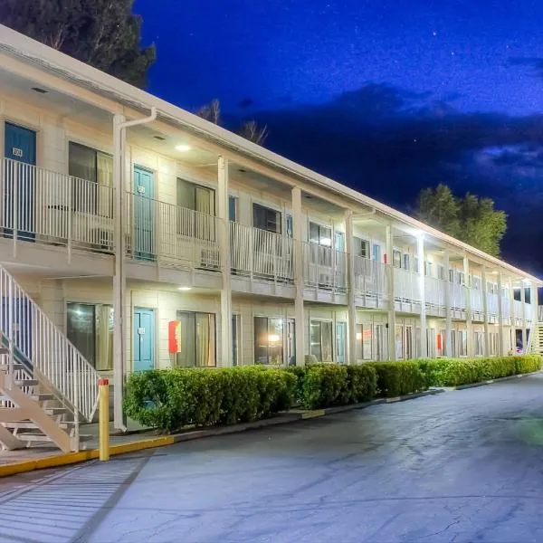 Motel 6-Bishop, CA, hotel in Bishop