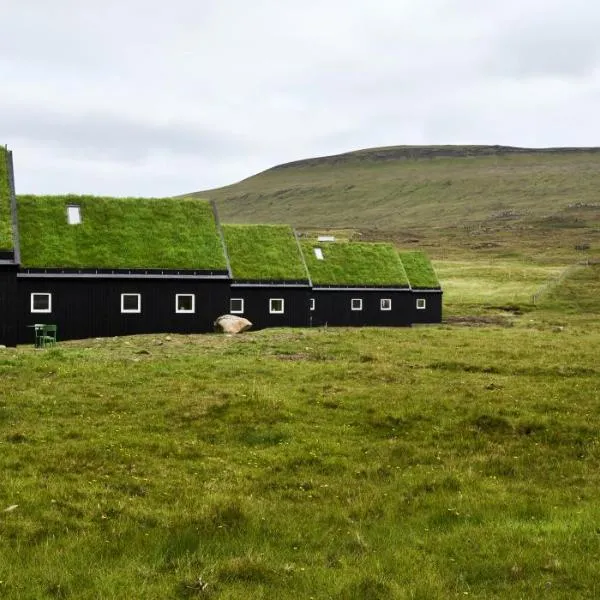 The Lakehouse, hotell i Miðvágur
