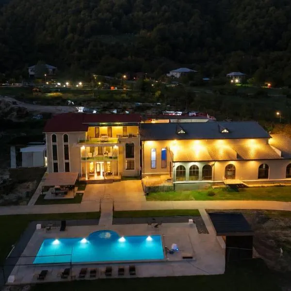 Viesnīca Gonadze Vineyards Hotel pilsētā Ambrolauri