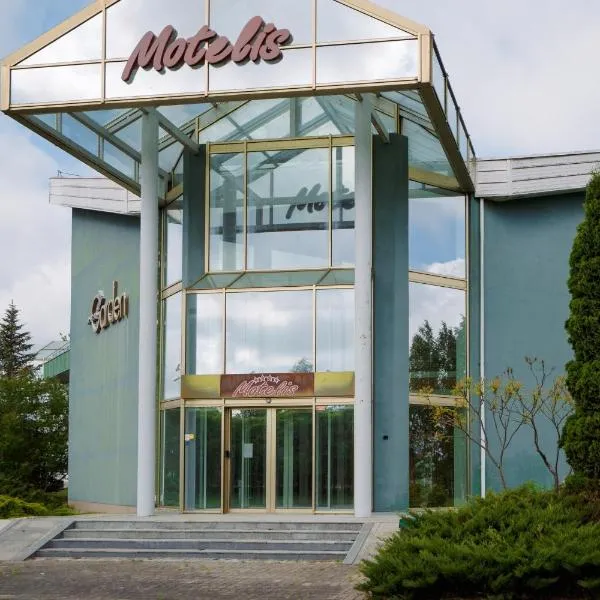 Viesnīca Garden, hotel u gradu Višķi