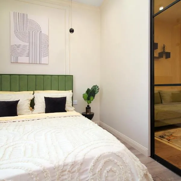 Central Light Apartment, hotel v destinácii Alma-Ata