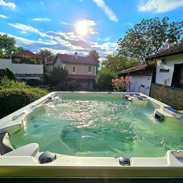 Chamurkov Guest House, hotel v destinaci Veliko Tărnovo