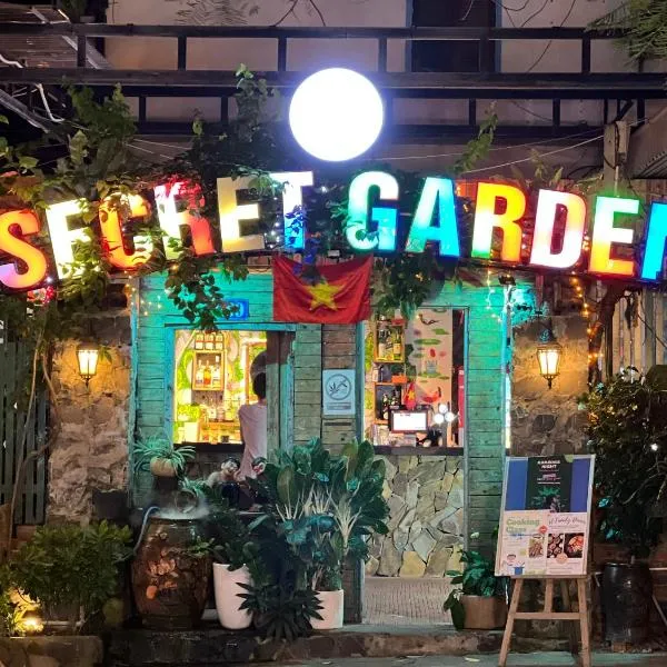 SECRET GARDEN Hostel - WANDERNEST Cat Ba, хотел в Кат Ба