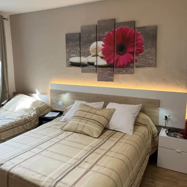 L'auberge fleurie, hotel v mestu Heilly