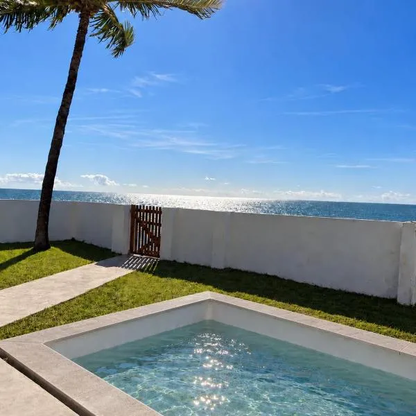 Casa Pitanga Pé na Areia Pitimbu, hotel u gradu 'Pitimbu'