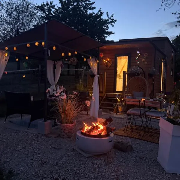 Tiny House Beija-Flor, hotel em Challex