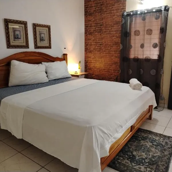 Casita de Mary casa para alquiler, hotel i Chitré