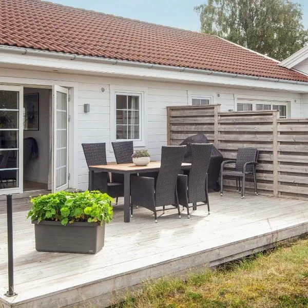 Stylish Island holiday home in Læsø, hôtel à Læsø