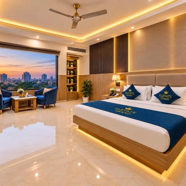 Elevate Grand Near Delhi International Airport With - Free Airport Pickup: Yeni Delhi'de bir otel