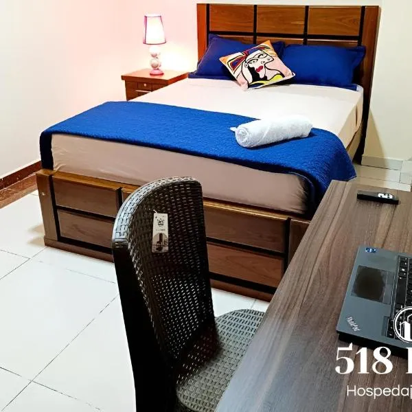 Studio Backpackers Wifi, Central , Fan, hotel u gradu Santa Kruz de la Sjera