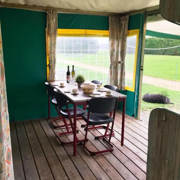 Recreational Farm Camping de Kreitsberg, hotel v destinaci Zeeland