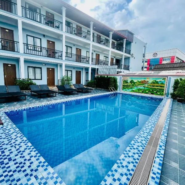 Vangvieng Avenue Hotel: Vang Vieng şehrinde bir otel