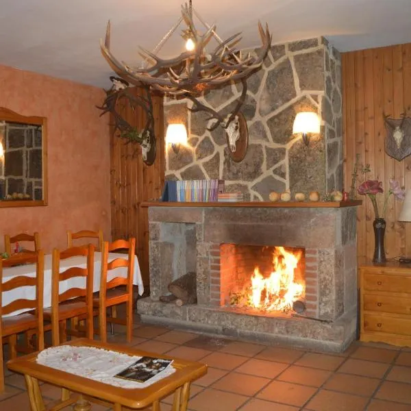 Hostal Revinuesa, hôtel à Vinuesa