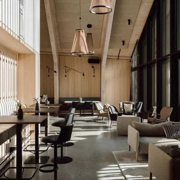 Dips&Drops - Hotel Superior, hotel i Flachau