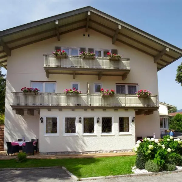 Hotel Berlin Tegernsee, hotel in Rottach-Egern