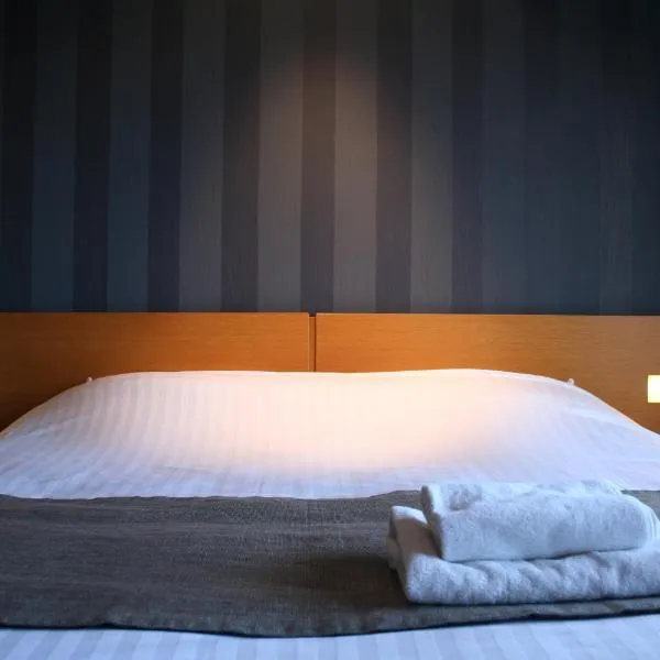 Hotel Sirius, hotel u gradu Huy