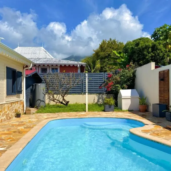 Villa spacieuse avec piscine à Saint-Pierre: Saint-Pierre şehrinde bir otel