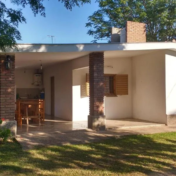 Complejo Leon, Hotel in Villa Rumipal