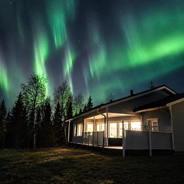 Pyhäranta and Aurora Hut Salla, hotel in Salla