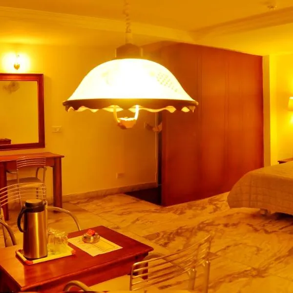 Nayagara Hotel, hotel en Chennai