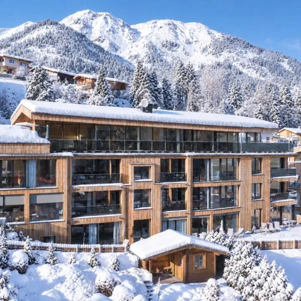 Lärchenlodge SkySpa and Rooftop Pool inklusive Stubai SuperCard,位于富尔普梅斯的酒店