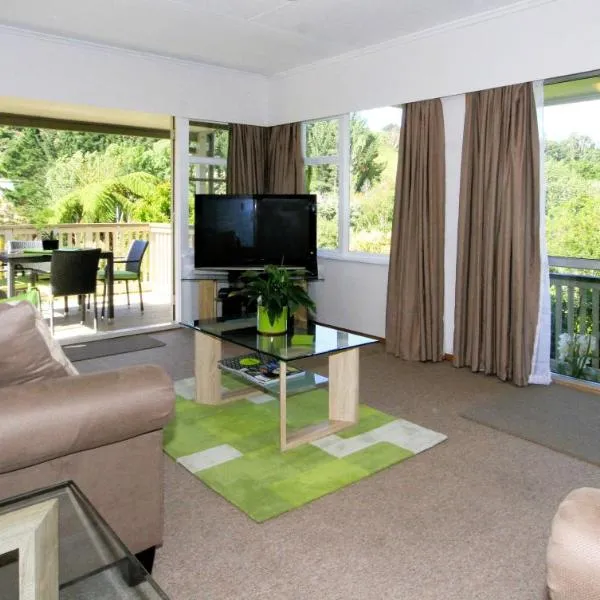 Durie Vale Retreat - Spa, Views and Walk to Town, hotell Whanganuis