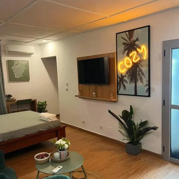 Green Haven Studio, מלון באביג'אן