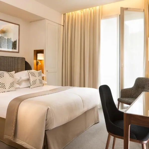 Le Tsuba Hotel, khách sạn ở Paris