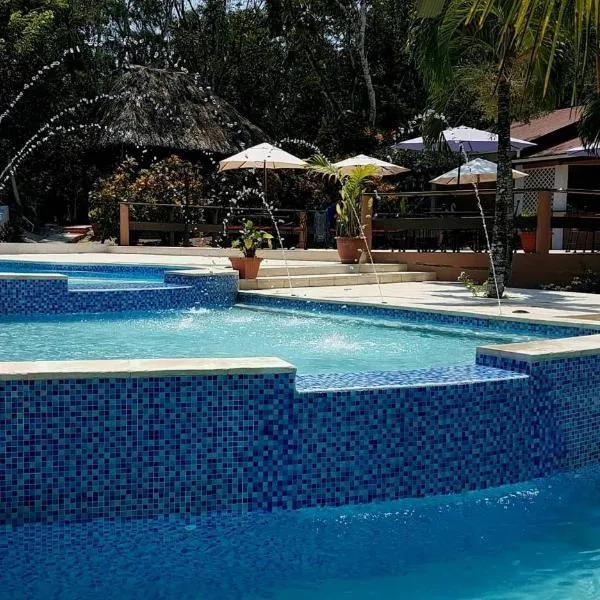 The Log Cab-Inn, hotel in San Ignacio