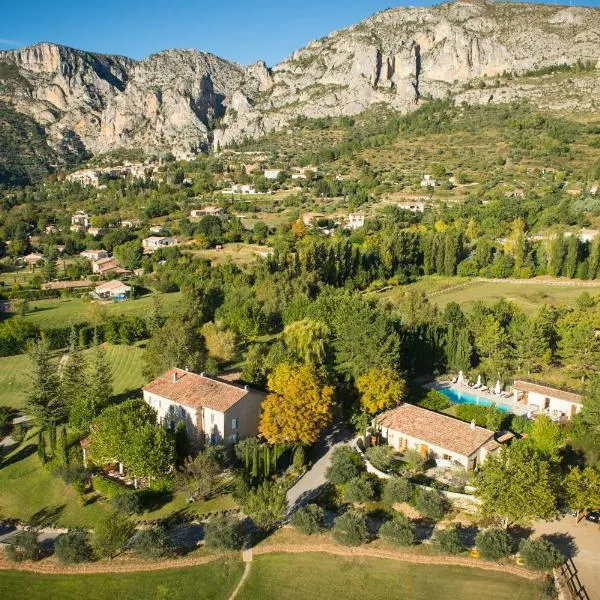 La Bastide De Moustiers - Hôtel et Restaurant - Teritoria، فندق في موستيه سانت ماري