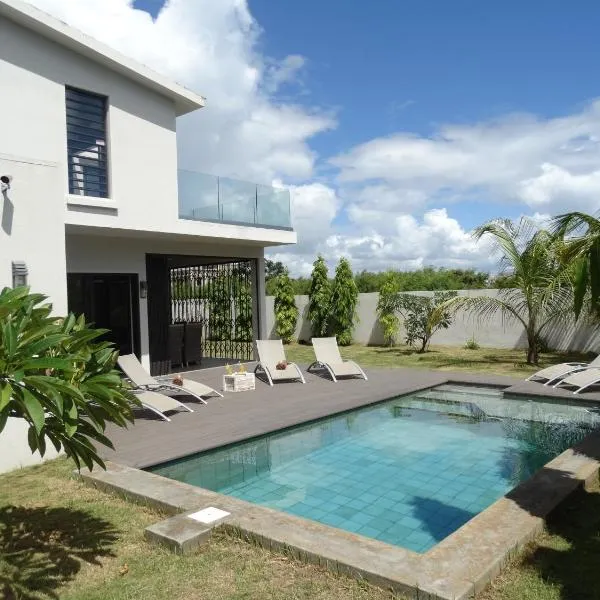 Villa Soleil, Hotel in Trou aux Biches