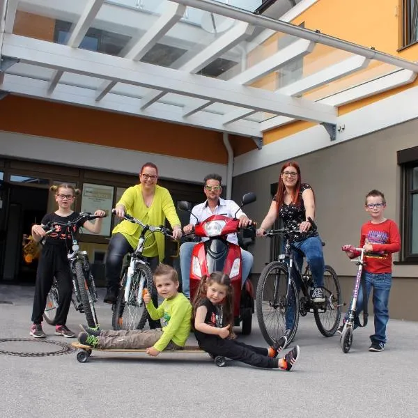 Post Hostel For Youth, Students and Pilgrims, hotel en Lavamünd