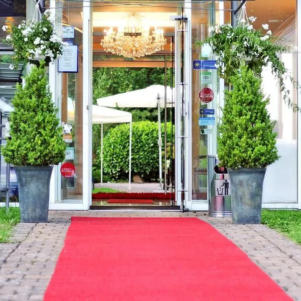 Hotel Restaurant Sengscheider Hof, hotel em Sankt Ingbert