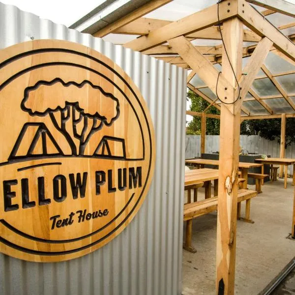 Camping Yellow Plum, hotel in Puerto Natales