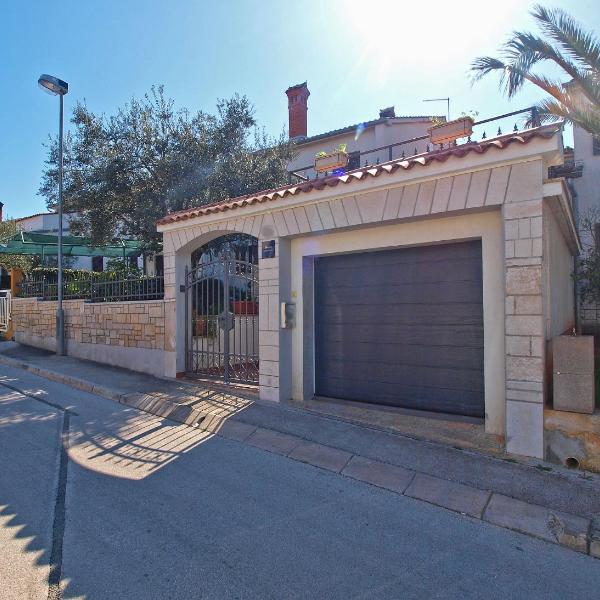 Apartments Lidija 1305